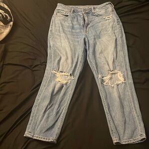 American eagle ripped jeans